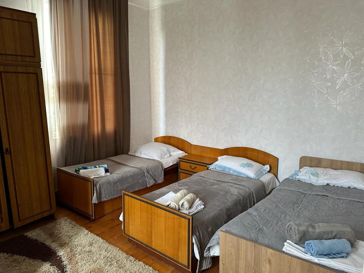 Rezo'S Ranch Apartment Samtredia Bagian luar foto